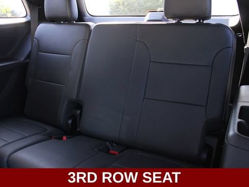 Used 2023 Chevrolet Traverse Premier w/ Redline Edition AWD/4WD image 10