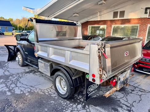 Used 2021 RAM 5500 Tradesman AWD/4WD image 3