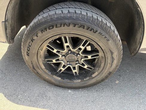 Used 2016 RAM 1500 Express image 10