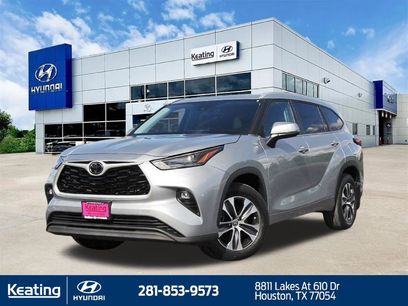 Used 2023 Toyota Highlander XLE