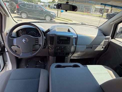 Used 2007 Nissan Titan XE AWD/4WD image 12