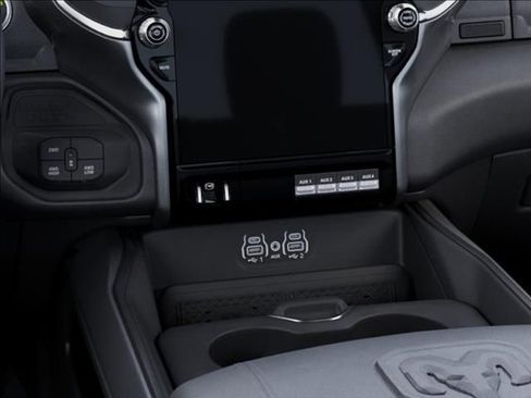 New 2026 RAM 2500 Laramie AWD/4WD image 24