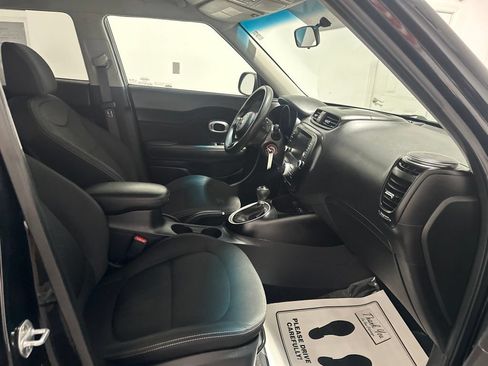 Used 2018 Kia Soul w/ Convenience Package FWD image 25