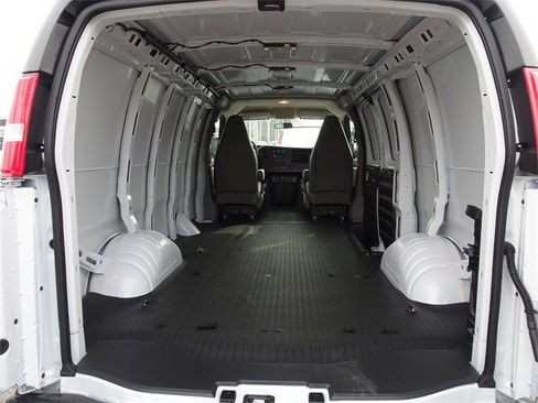 New 2025 GMC Savana 2500 w/ Driver Convenience Package image 5