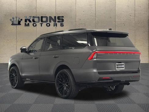 New 2025 Lincoln Navigator Black Label AWD/4WD image 7
