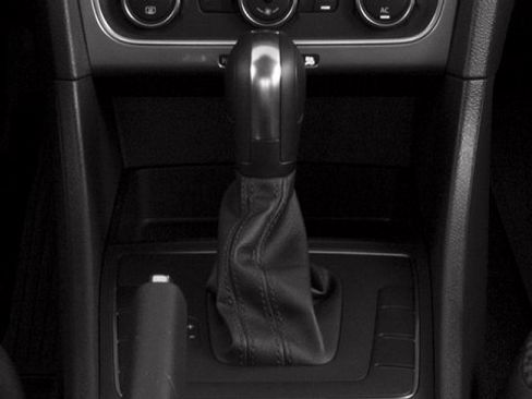 Used 2014 Volkswagen Passat 2.5 SE image 10