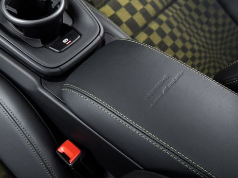 Certified 2026 Porsche 911 GTS RWD image 33