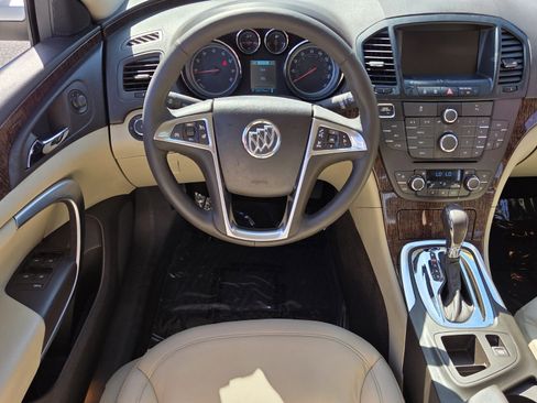 Used 2013 Buick Regal Premium image 11