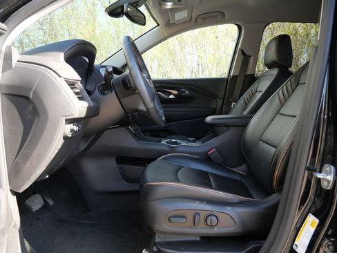 Used 2023 GMC Terrain AT4 w/ LPO, Floor Liner Package AWD/4WD image 14
