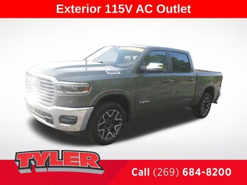 New 2026 RAM 1500 Laramie AWD/4WD image 3
