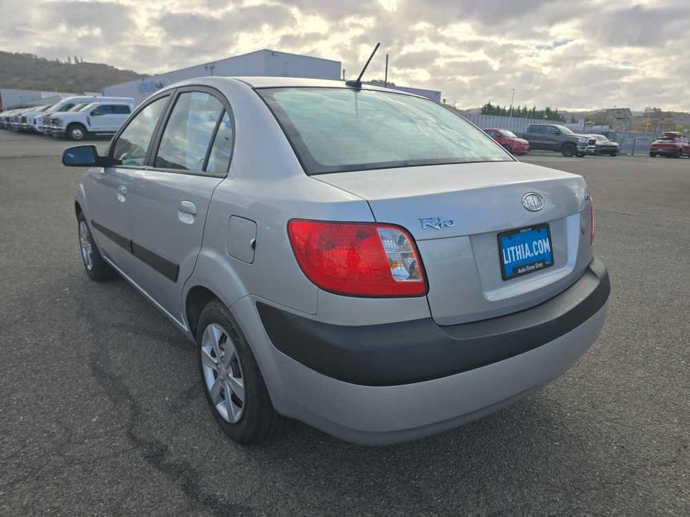 Used 2009 Kia Rio LX FWD image 3