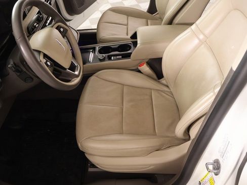 Used 2022 Lincoln Corsair Reserve w/ Elements Package image 11