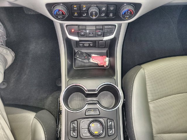 Used 2023 GMC Terrain SLT w/ Tech Package AWD/4WD image 20