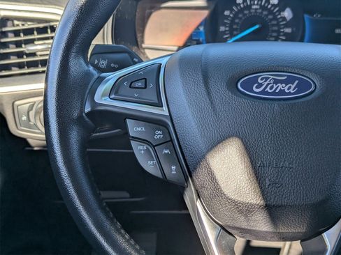 Certified 2023 Ford Edge SEL image 25