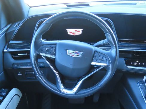 Used 2021 Cadillac Escalade ESV Sport w/ Driver Assist Tech Package image 11