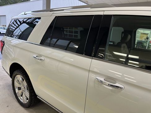 Used 2022 Ford Expedition Max King Ranch image 13