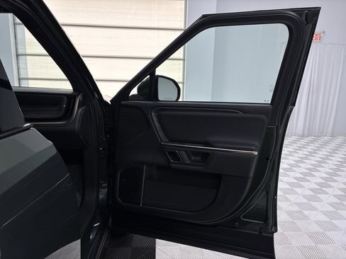 Used 2023 Rivian R1T Adventure image 18