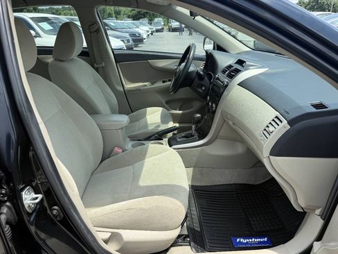 Used 2013 Toyota Corolla L FWD image 13