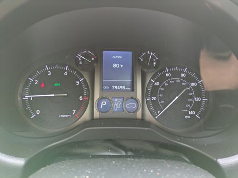 Used 2018 Lexus GX 460 image 24
