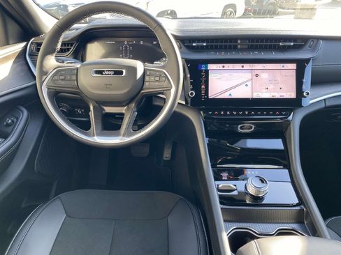New 2026 Jeep Grand Cherokee L 4WD image 10