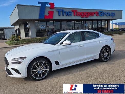 Used 2025 Genesis G70 2.5T image 1