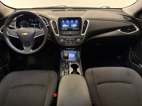 Used 2024 Chevrolet Malibu RS FWD image 12