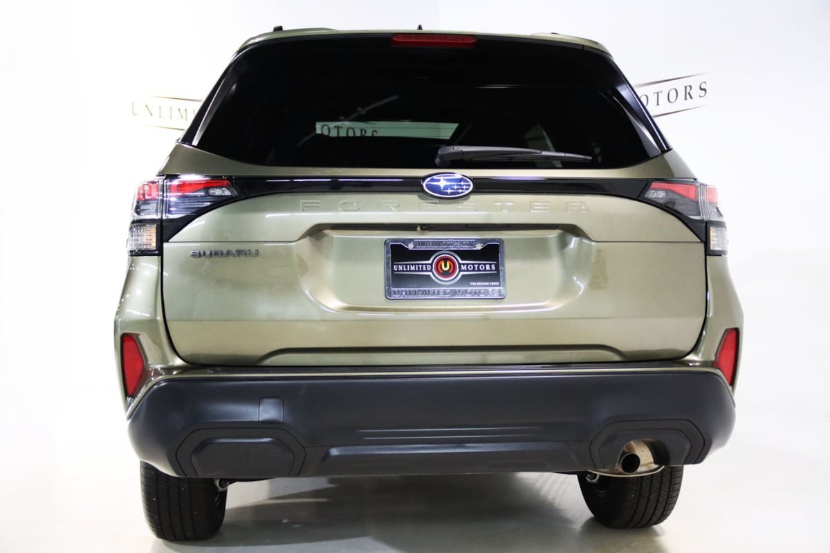 Used 2026 Subaru Forester Premium AWD/4WD image 27