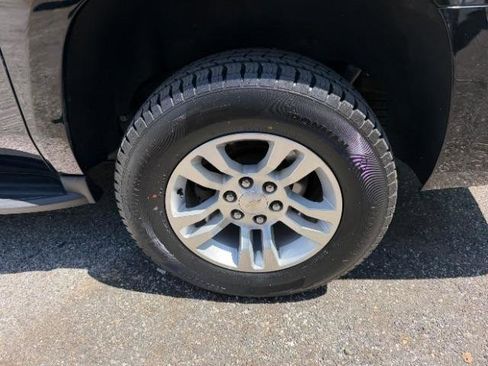 Used 2019 Chevrolet Suburban LT AWD/4WD image 11