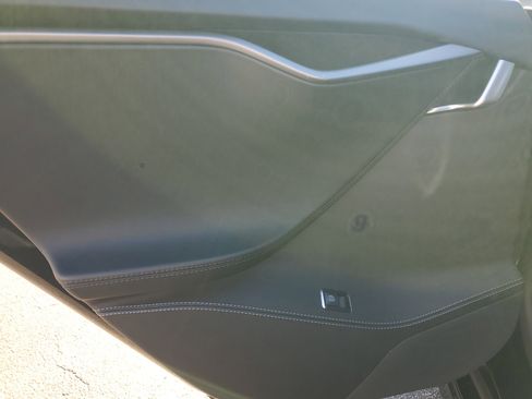 Used 2020 Tesla Model S Performance image 13