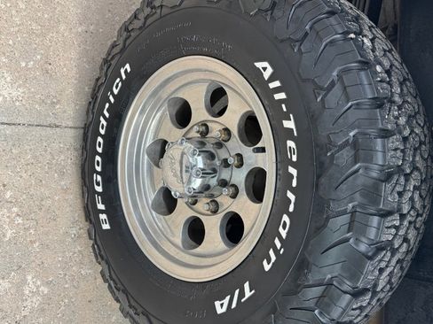 Used 2009 Chevrolet Silverado 2500 LT w/ Exterior Plus Package image 18