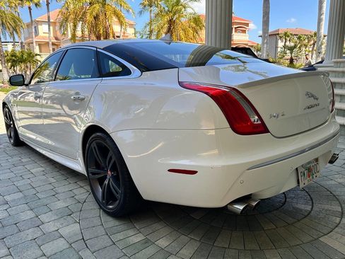 Used 2015 Jaguar XJ R LWB RWD image 29