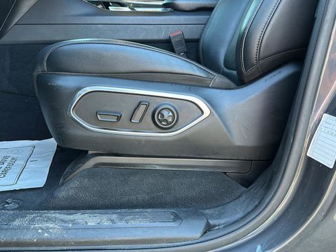 Used 2022 Jeep Wagoneer Series II AWD/4WD image 10