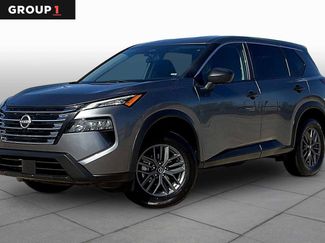 Used 2024 Nissan Rogue S video 1