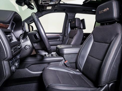 Used 2023 Chevrolet Tahoe High Country w/ Advanced Technology Package image 19