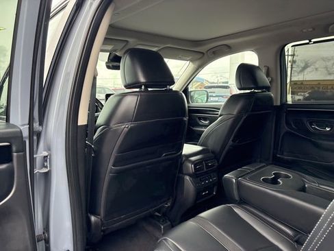 Used 2023 Honda Pilot Touring image 20