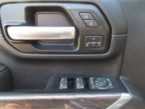 Used 2020 Chevrolet Silverado 3500 LTZ w/ LTZ Premium Package AWD/4WD image 14