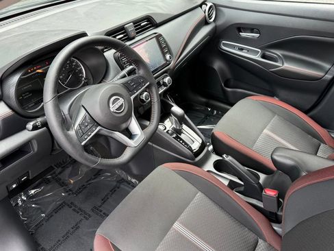 Certified 2025 Nissan Versa SR w/ Trunk Package FWD image 9