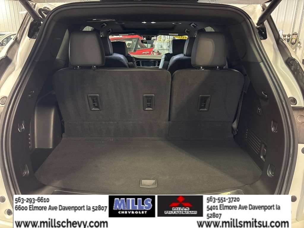 Used 2024 Buick Enclave Avenir w/ Avenir Technology Package AWD/4WD image 15