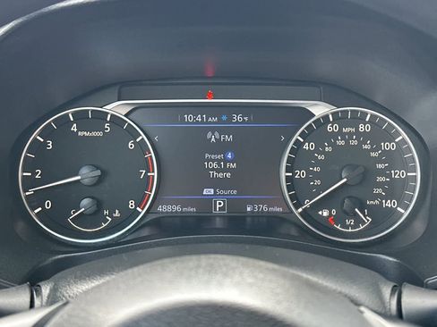 Used 2024 Nissan Altima 2.5 SV FWD image 26