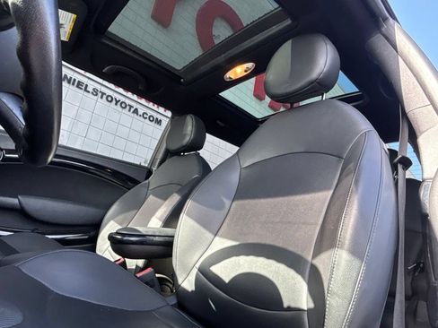 Used 2011 MINI Cooper Hardtop FWD image 9