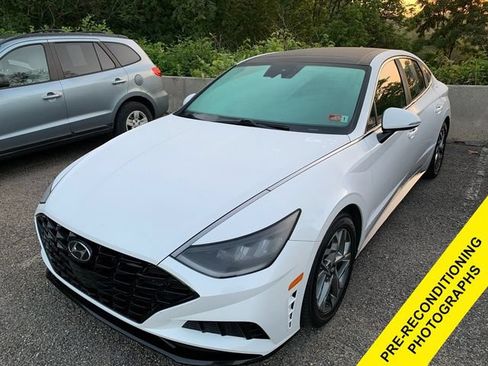 Certified 2023 Hyundai Sonata SEL w/ Convenience Package FWD image 1