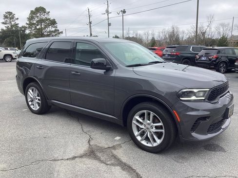 Used 2023 Dodge Durango GT image 6