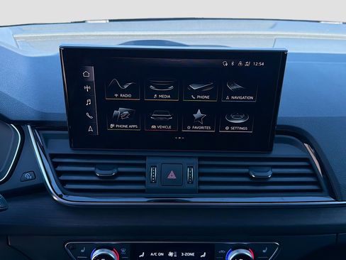 Used 2022 Audi Q5 e Prestige image 30