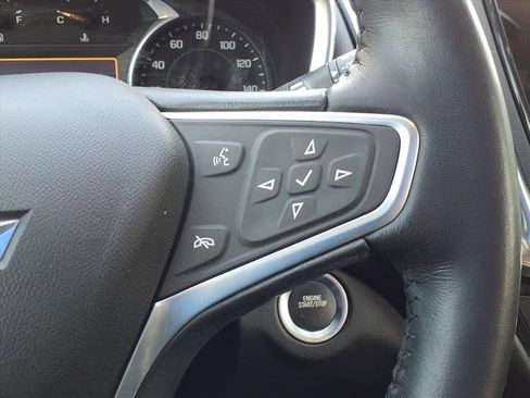 Used 2022 Chevrolet Equinox Premier image 24