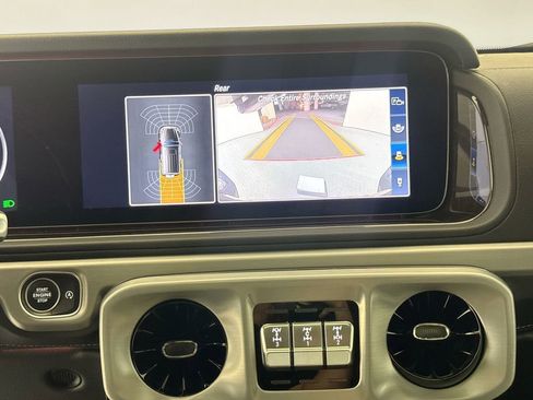 Used 2021 Mercedes-Benz G 550 image 11