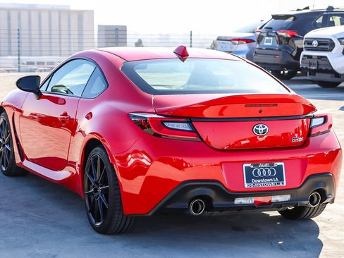 Used 2022 Toyota GR86 Premium image 6