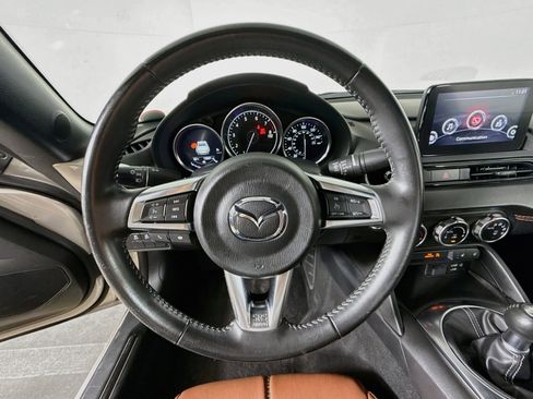 Used 2023 MAZDA MX-5 Miata Grand Touring RWD image 11