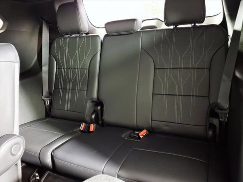 New 2026 Buick Enclave Avenir w/ Super Cruise Package image 9