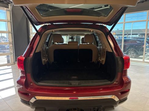 Used 2019 Nissan Pathfinder SL w/ SL Premium Package image 31