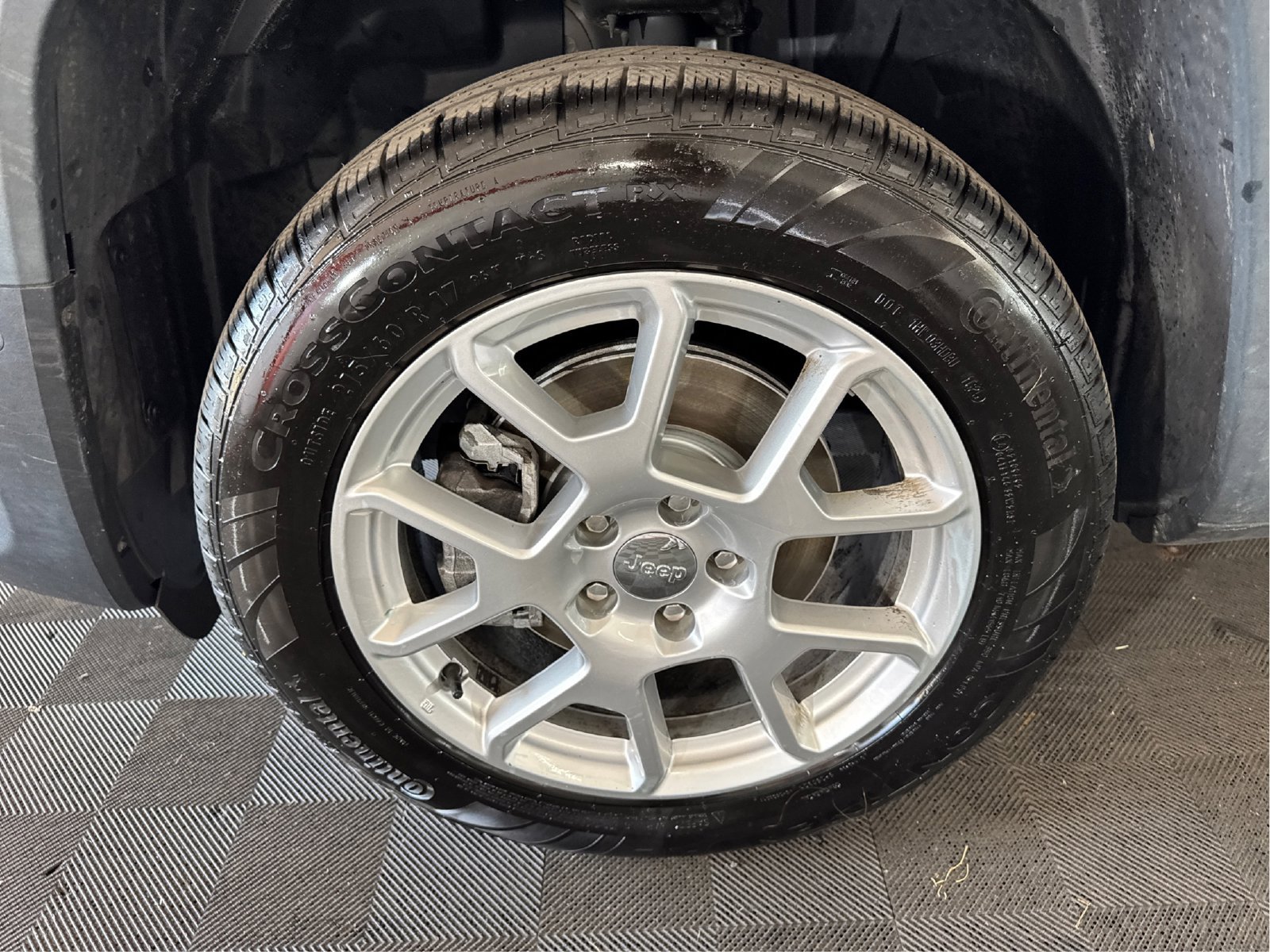 Used 2021 Jeep Renegade Limited w/ Sun & Sound Group AWD/4WD image 33